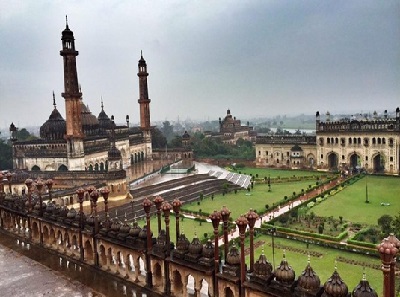 Day 4: Agra to Lucknow via Sankassa {335 Kms & 5 Hrs}